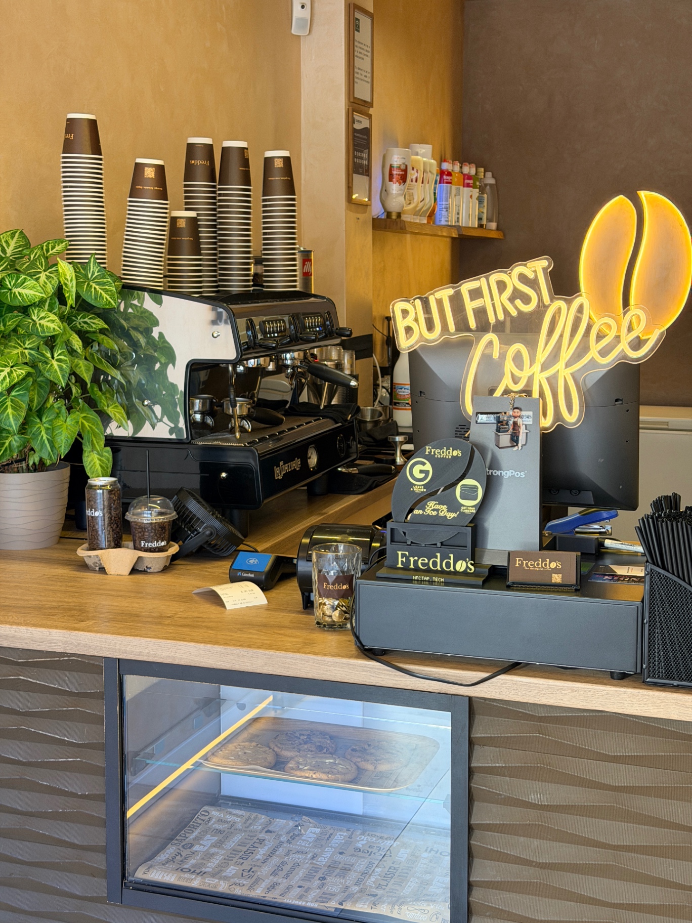 Freddo's Café – liten i størrelse, stor på iskaffe ☕️ – 10