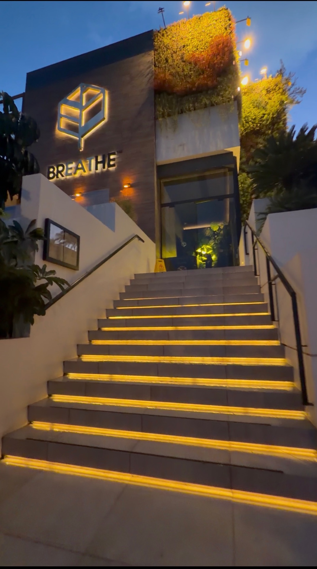 BREATHE Marbella